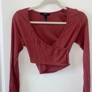 Burgundy crisscross ribbed crop top